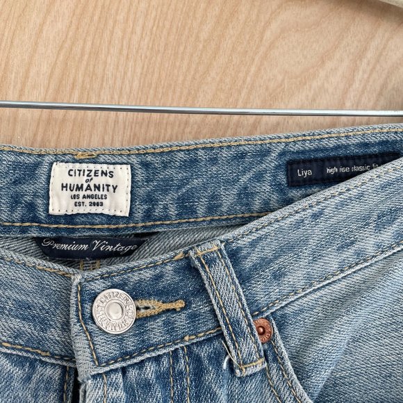 Citizens of Humanity Liya High Rise Crop Jeans - Picture 7 of 12